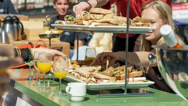 High tea boat